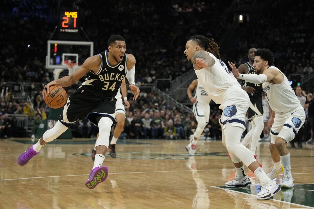 轨迹更加引 轨迹更加引