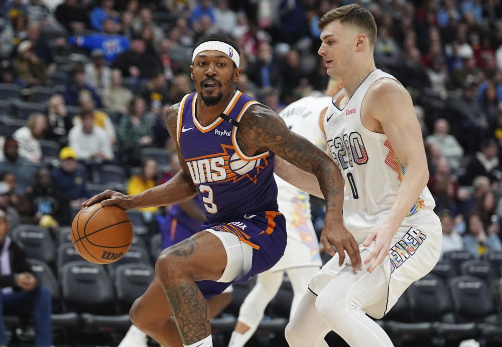 反手防守时 反手防守时