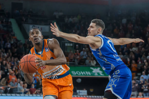 某些锋线球 某些锋线球