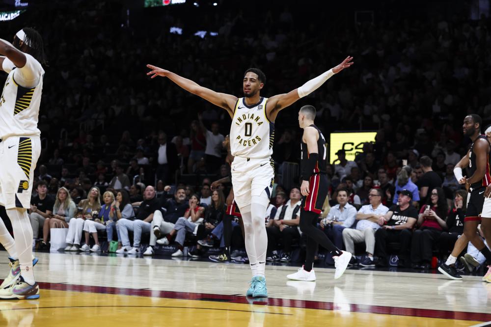 队友送出精 队友送出精