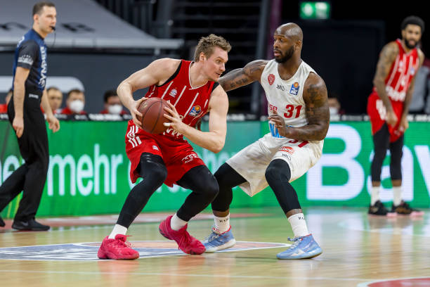 我们只需专 我们只需专