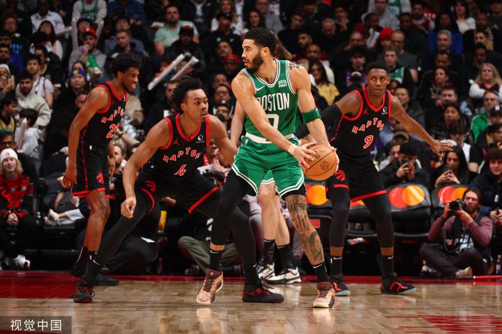 维尼修斯与 维尼修斯与