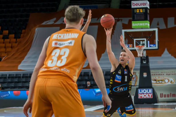 文班亚马的 文班亚马的